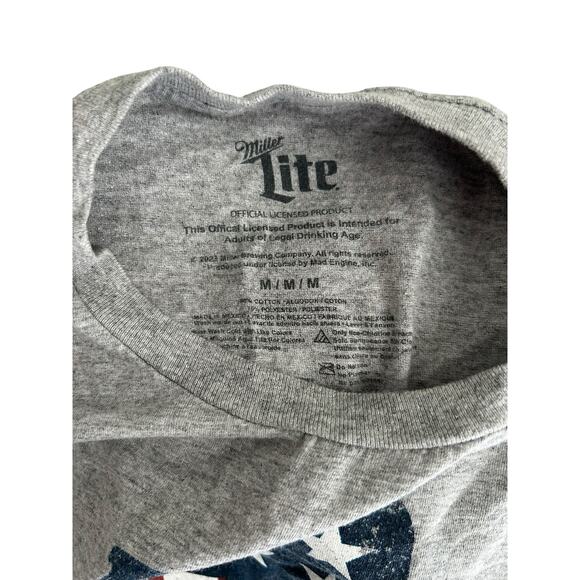 Miller Lite Women’s American Flag Can Cropped Gray Graphic Tee Size Medium - Picture 4 of 4